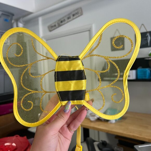 Martha Stewart Dog Bee Costume Pet's Yellow Strap Harness with Removable Wings - Picture 1 of 2